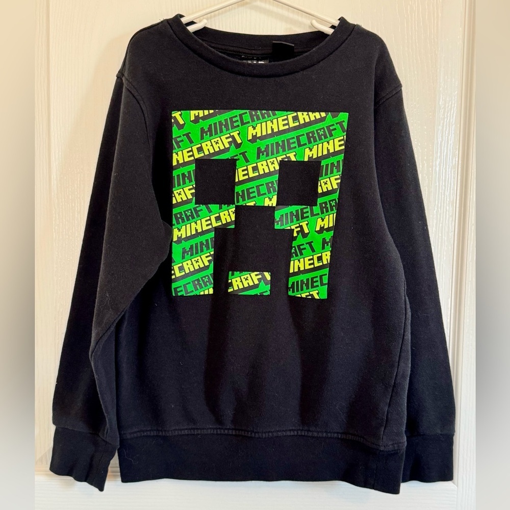Minecraft Black & Green Kids Crewneck Pullover Sweater, Size Medium